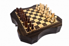 Шахматы в деревянной коробке