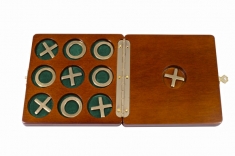 Игра "Крестики-нолики" в деревянной коробке