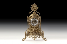 Набор Virtus часы Cathedral Flowers 37 x 24см 2.6 кг, два канделябра Cand. Serpentin 28 x 30см, 2,4 
